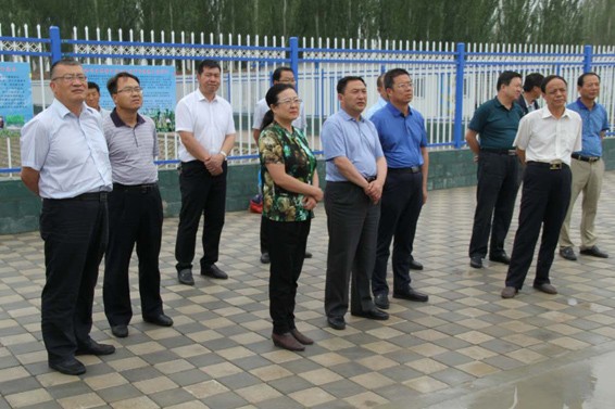 甘肃省水利厅厅长魏宝君到威廉希尔williamhill节水实验的肃州区丰乐灌区二坝高效节水浇灌项目现场调研 - 威廉希尔williamhill新闻 - 新闻中心 - nbsp,项目,节水,高效,肃州区,实验,节水浇灌,二坝,灌区