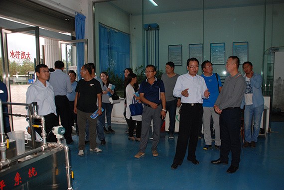 内蒙古阿拉善盟阿右旗节水浇灌考察团到集团公司旅行考察 - 威廉希尔williamhill新闻 - 新闻中心 - 考察团,nbsp,考察,公司,集团公司,节水浇灌,行在,威廉希尔williamhill,节水