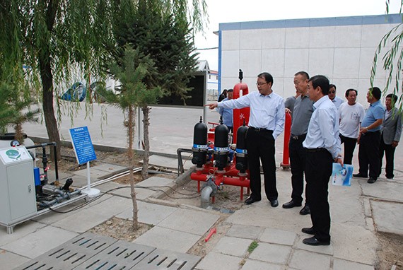 内蒙古阿拉善盟阿右旗节水浇灌考察团到集团公司旅行考察 - 威廉希尔williamhill新闻 - 新闻中心 - 考察团,nbsp,考察,公司,集团公司,节水浇灌,行在,威廉希尔williamhill,节水