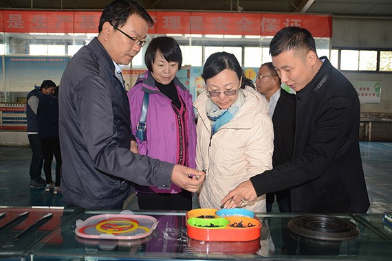 甘肃省生产力增进中心主任张景玲一行到威廉希尔williamhill节水集团调研 - 威廉希尔williamhill新闻 - 新闻中心 - 张景玲,威廉希尔williamhill,节水,集团,nbsp,中心,一行,主任,公司