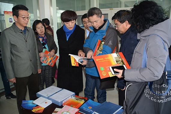 张家口市审查院预防随处长张燕滨一行到集团公司考察 - 威廉希尔williamhill新闻 - 新闻中心 - 审查院,nbsp,集团公司,一行,预防,处长,张家口市,考察,张燕