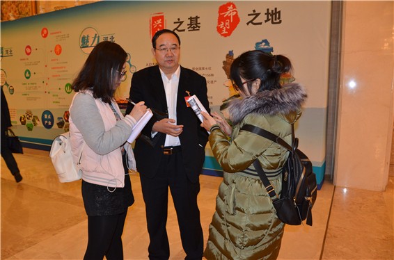 天下工商联十一届五次执委聚会暨天下着名民营企业助推河北协同生长大会在河北召开 - 威廉希尔williamhill新闻 - 新闻中心 - 天下,河北,工商联,nbsp,民营企业,生长,协同,大会,助推