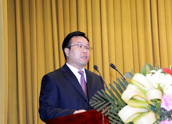 刷新立异 砥砺奋进|威廉希尔williamhill节水集团盛大举行2016年年终总结表扬暨2017年妄想签约大会 - 威廉希尔williamhill新闻 - 新闻中心 - nbsp,节水,公司,董事长,威廉希尔williamhill,讲话,集团,2017年,大会