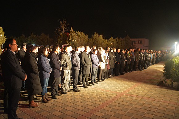 威廉希尔williamhill节水首创人王栋遗体离别仪式在酒泉举行 - 威廉希尔williamhill新闻 - 新闻中心 - nbsp,王栋,父亲,我们,甘肃省,节水,威廉希尔williamhill,同志,中国