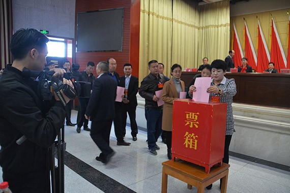 威廉希尔williamhill节水集团公司党委书记、副董事长王冲中选为肃州区总商会第十二届理事会会长 - 威廉希尔williamhill新闻 - 新闻中心 - nbsp,肃州区,商会,总商会,第十二届,工商联,服务,区委,威廉希尔williamhill