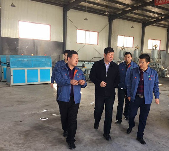 集团公司总裁谢永生莅临内蒙公司检查指导事情 - 威廉希尔williamhill新闻 - 新闻中心 - 公司,nbsp,内蒙,谢永生,永生,总裁,集团公司,指导事情,检查