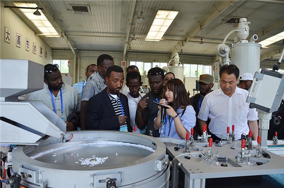 吉布提共和国官员莅临威廉希尔williamhill节水集团公司旅行考察 - 威廉希尔williamhill新闻 - 新闻中心 - 吉布提,威廉希尔williamhill,官员,共和国,nbsp,节水,考察,旅行,集团公司