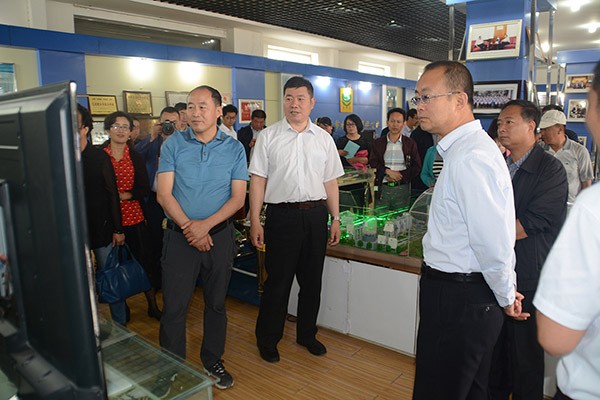 张掖市甘州区统一战线事情观摩组莅临威廉希尔williamhill节水集团观摩考察 - 威廉希尔williamhill新闻 - 新闻中心 - 观摩,州区,nbsp,节水,威廉希尔williamhill,公司,集团,考察,张掖市