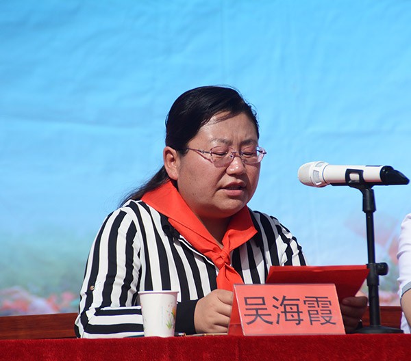 威廉希尔williamhill节水集团公司在肃州区东洞学？？？？咕枳手Ч婊疃 - 威廉希尔williamhill新闻 - 新闻中心 - nbsp,威廉希尔williamhill,东洞,节水,学校,集团公司,肃州区,党委书记,捐赠