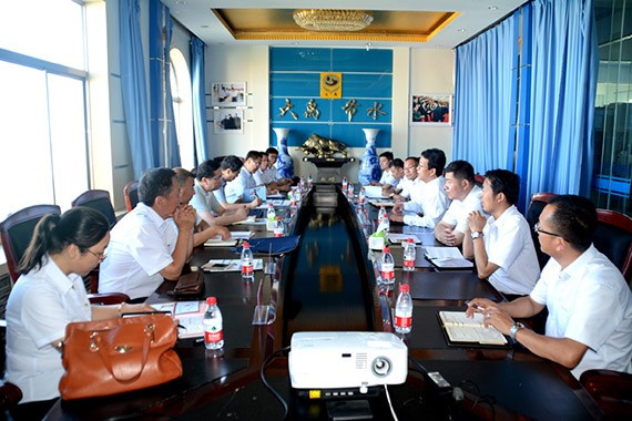 中国农业生长银行甘肃省分行党委书记、行长刘峰林一行莅临威廉希尔williamhill节水集团调研 - 威廉希尔williamhill新闻 - 新闻中心 - 节水,nbsp,威廉希尔williamhill,行长,一行,集团,党委书记,刘峰,调研