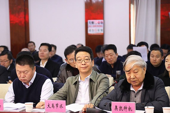 集团公司党委书记王冲加入酒泉市支持民营经济生长座谈会并作交流讲话 - 威廉希尔williamhill新闻 - 新闻中心 - nbsp,民营,支持,经济生长,生长,民营企业,酒泉市,民营经济,座谈会