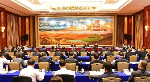 威廉希尔williamhill动态| 甘肃省省长任振鹤在民营经济座谈会上听取威廉希尔williamhill节水董事长王浩宇汇报与建议 并做主要指示 - 威廉希尔williamhill新闻 - 新闻中心 - nbsp,威廉希尔williamhill,甘肃,节水,企业,省长,数字化,王浩,建议