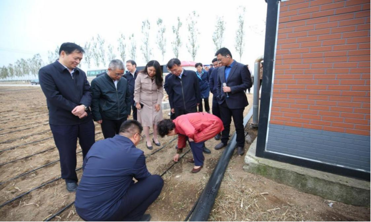 威廉希尔williamhill动态丨水利部副部长朱程清一行调研威廉希尔williamhill节水实验的齐河豆腐窝水价综合刷新试点情形 - 威廉希尔williamhill新闻 - 新闻中心 - 威廉希尔williamhill,节水,刷新,水价,灌区,齐河,豆腐,综合,调研