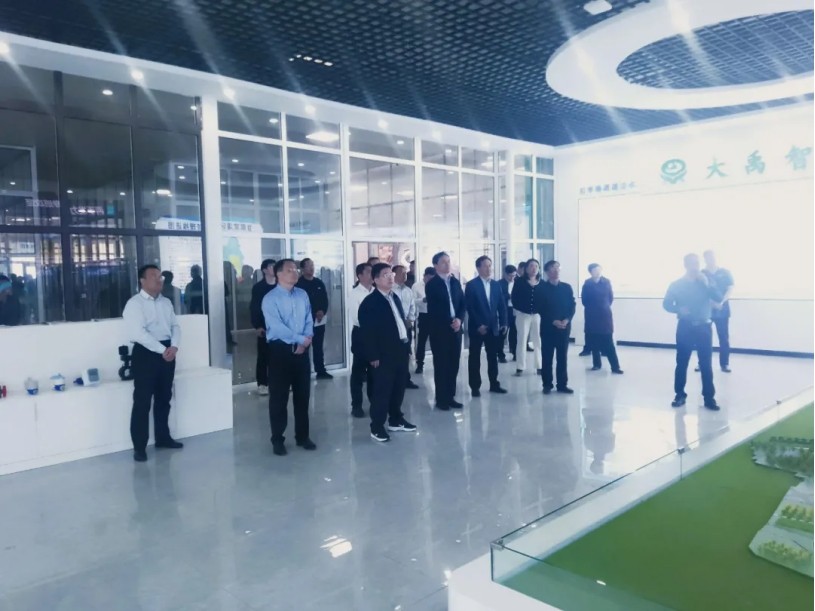 威廉希尔williamhill动态|山东省副省长陈平一行调研威廉希尔williamhill节水运营的齐河豆腐窝灌区农业水价综合刷新事情 - 威廉希尔williamhill新闻 - 新闻中心 - 威廉希尔williamhill,节水,刷新,水价,农业,事情,调研,综合,齐河